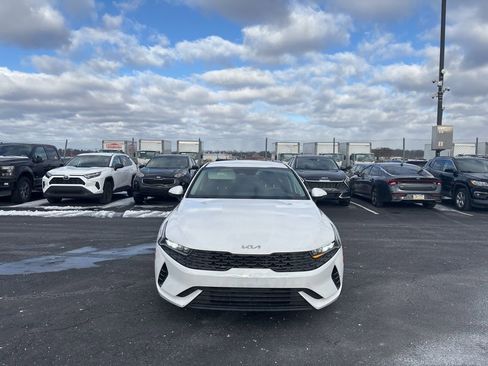 Used 2022 Kia K5 LXS image 8