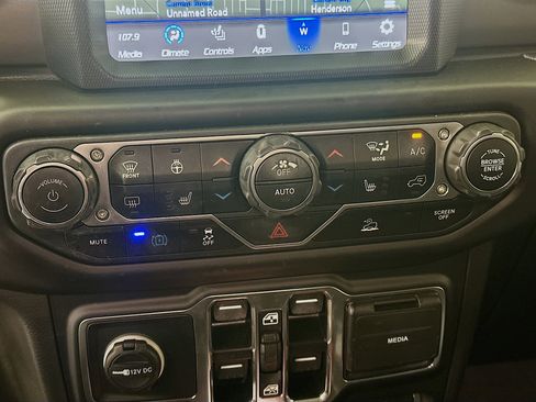 Used 2023 Jeep Wrangler Unlimited Rubicon 4xe w/ Steel Bumper Group AWD/4WD image 23