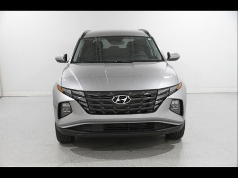 Used 2024 Hyundai Tucson SEL AWD/4WD image 2