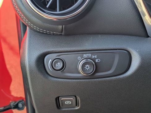 New 2025 Chevrolet Blazer LT w/ Midnight/Sport Edition image 16