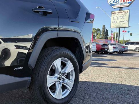 Used 2019 Toyota RAV4 LE image 22