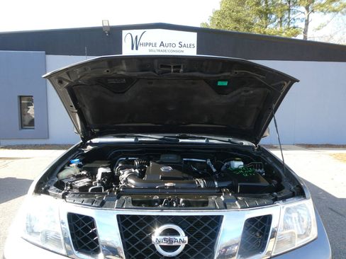 Used 2019 Nissan Frontier SV image 33