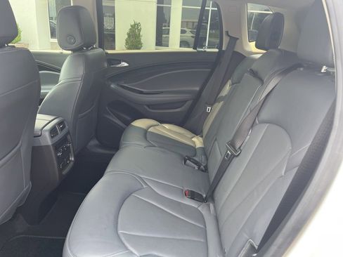Used 2020 Buick Envision Essence image 14