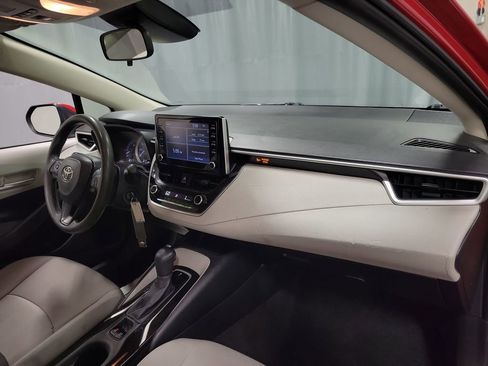 Used 2020 Toyota Corolla LE FWD image 26