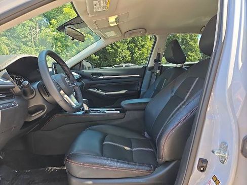 Certified 2023 Nissan Altima 2.5 SR FWD image 14