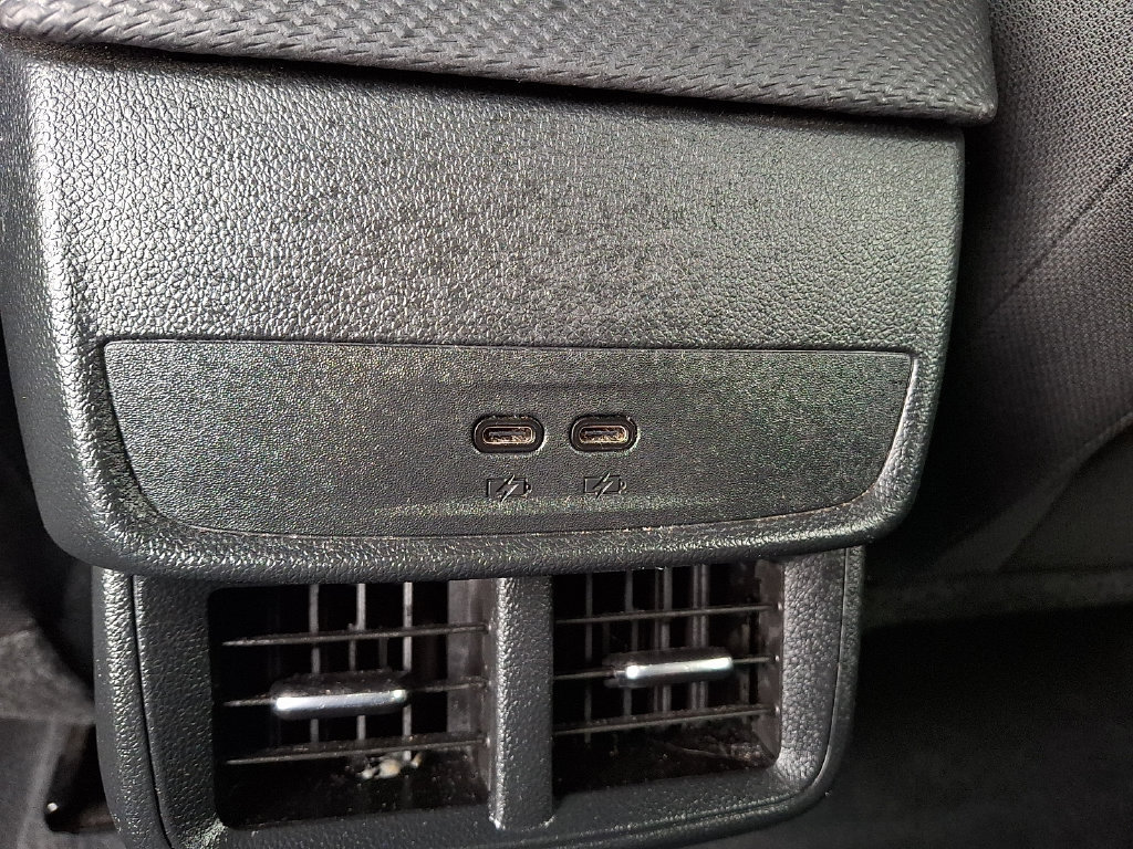 Used 2026 Chevrolet Equinox LT AWD/4WD image 11