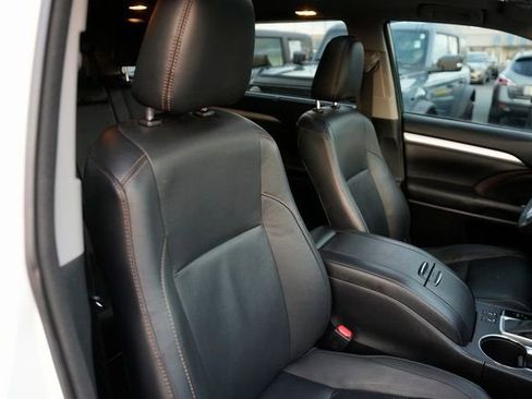 Used 2016 Toyota Highlander XLE image 20