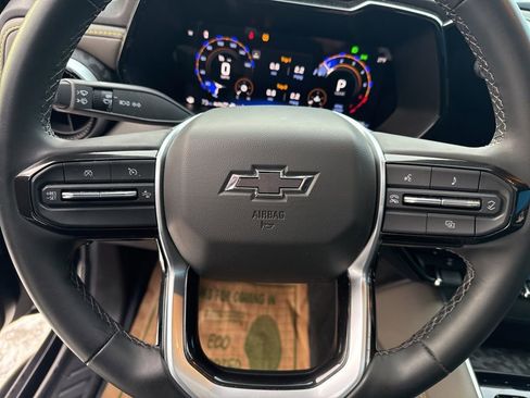 Used 2024 Chevrolet Colorado ZR2 w/ Technology Package image 24