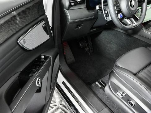 New 2025 Maserati Grecale Modena image 11