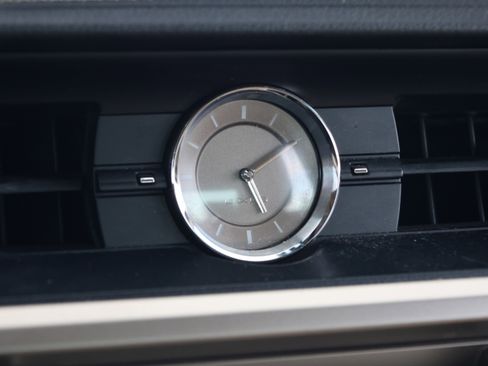 Used 2014 Lexus ES 300h w/ Premium Package w/Bamboo Trim image 27