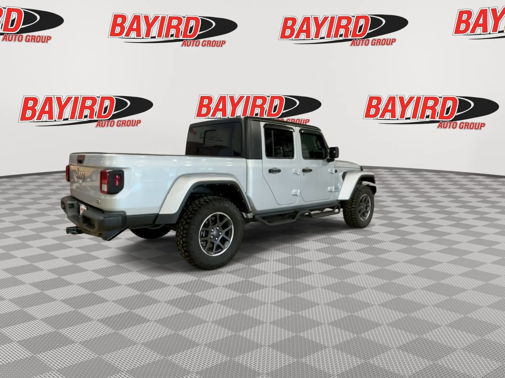Used 2022 Jeep Gladiator Overland w/ Cold Weather Group AWD/4WD image 8