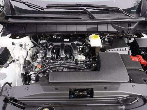 Used 2026 Nissan Pathfinder SL w/ SL Premium Package image 7