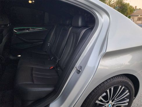 Used 2018 BMW 530i RWD image 22