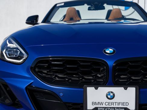 Used 2023 BMW Z4 M40i w/ Premium Package RWD image 9