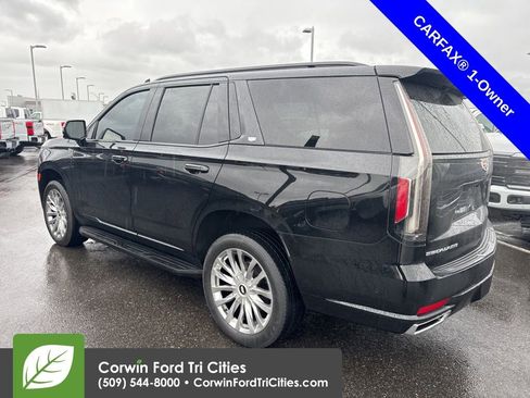 Used 2022 Cadillac Escalade Premium Luxury image 14