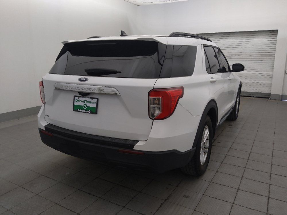 Used 2021 Ford Explorer XLT RWD image 9