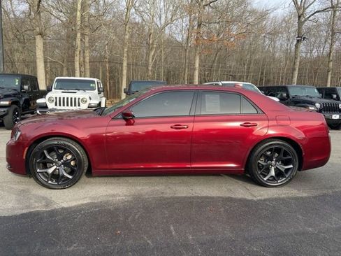 Used 2022 Chrysler 300 S image 3