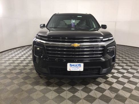 New 2026 Chevrolet Traverse LT w/ Driver Confidence Package image 2