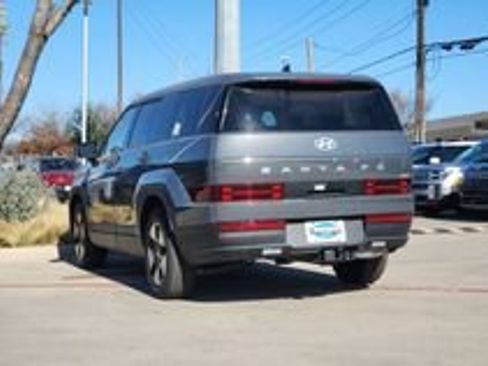 Used 2026 Hyundai Santa Fe SE FWD image 2