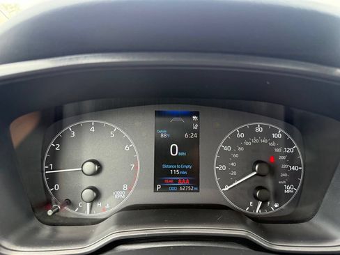 Used 2024 Toyota Corolla LE FWD image 17