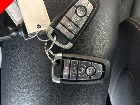 Used 2018 Ford Mustang Coupe w/ Equipment Group 101A RWD image 25