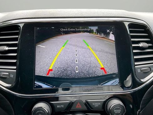 Used 2019 Jeep Grand Cherokee Altitude AWD/4WD image 14