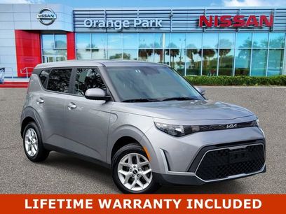 Used 2025 Kia Soul LX w/ LX Technology Package