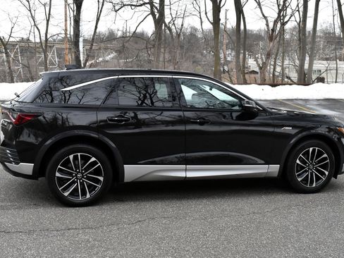 Used 2024 Acura ZDX A-Spec image 9