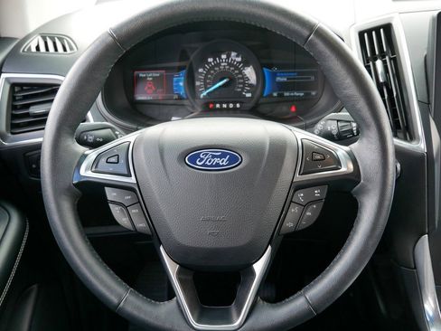 Used 2024 Ford Edge Titanium image 16