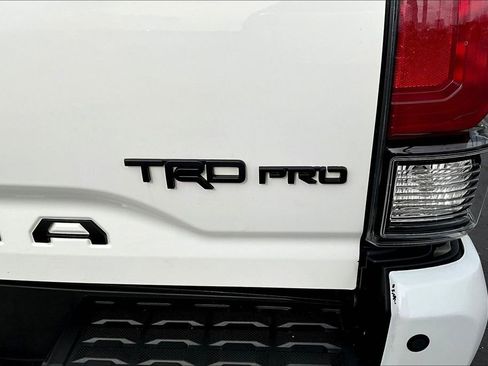 Used 2018 Toyota Tacoma TRD Pro image 25