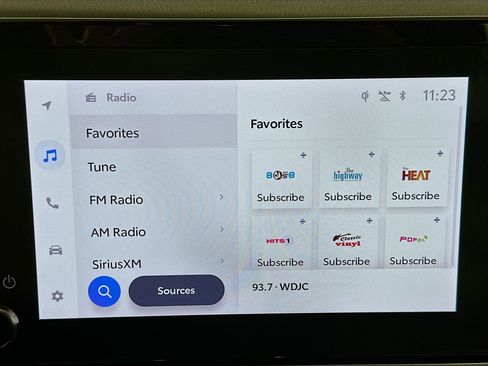 Used 2025 Toyota Camry LE image 21