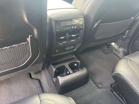 Used 2023 Jeep Grand Cherokee L Overland w/ Luxury Tech Group IV image 42