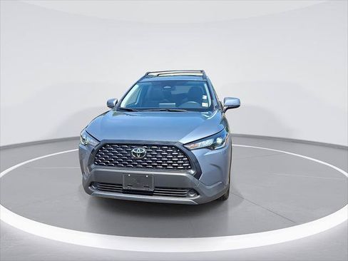 Certified 2023 Toyota Corolla Cross LE w/ Moonroof Package AWD/4WD image 4