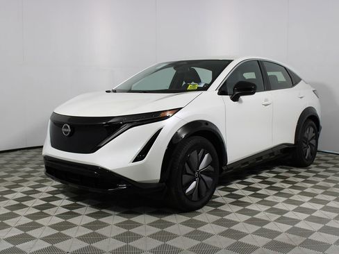 Used 2024 Nissan Ariya FWD image 21