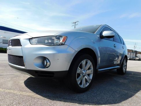 Used 2010 Mitsubishi Outlander SE AWD/4WD image 7