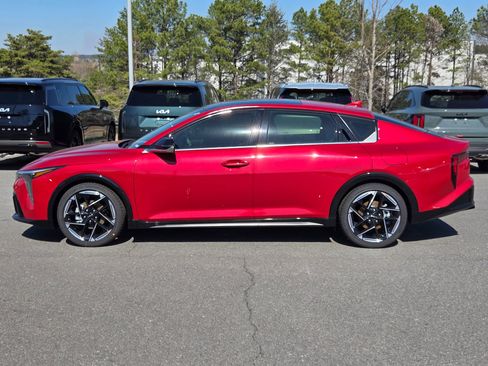 New 2025 Kia K4 GT-Line image 4