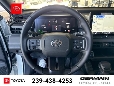 Used 2026 Toyota RAV4 SE AWD/4WD image 15