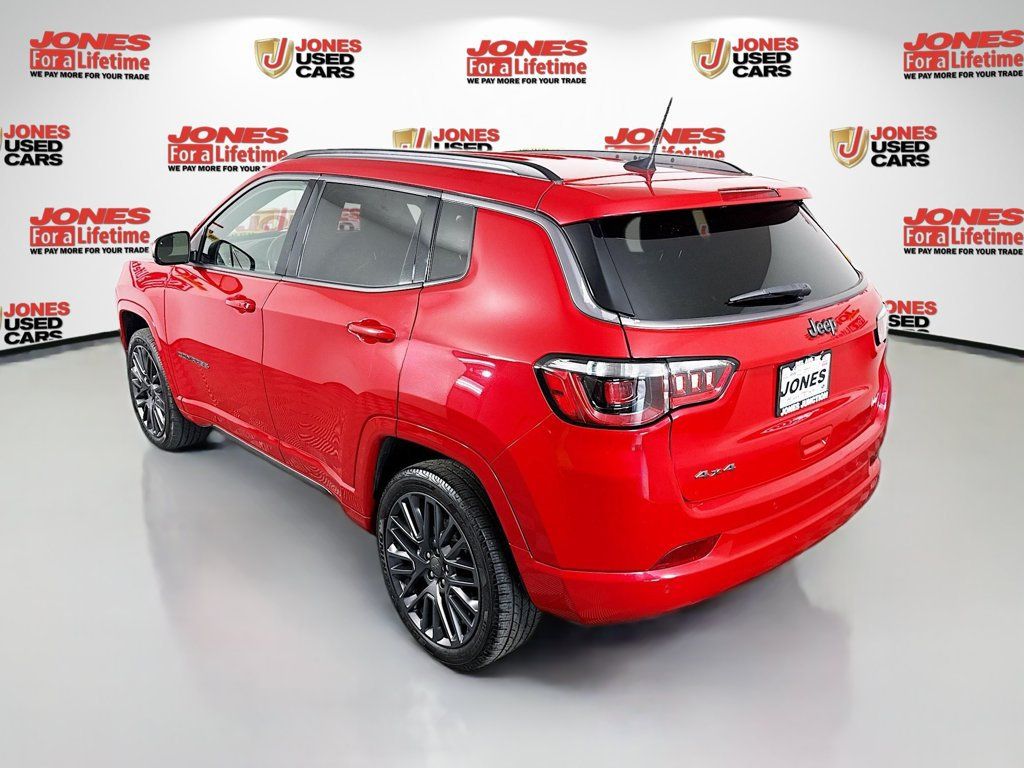Used 2022 Jeep Compass Limited AWD/4WD image 2