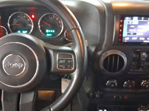 Used 2015 Jeep Wrangler Unlimited Sport w/ Quick Order Package 24S image 12