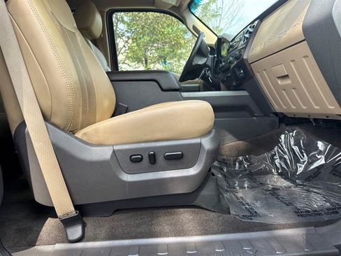 Used 2011 Ford F250 Lariat w/ Lariat Interior Pkg AWD/4WD image 20
