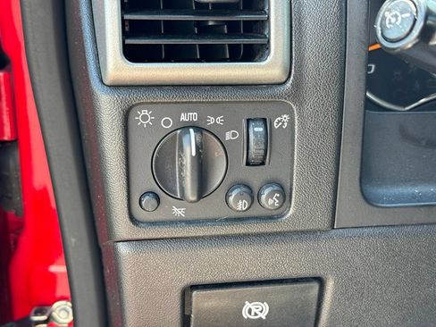 Used 2012 Chevrolet Colorado LT AWD/4WD image 14