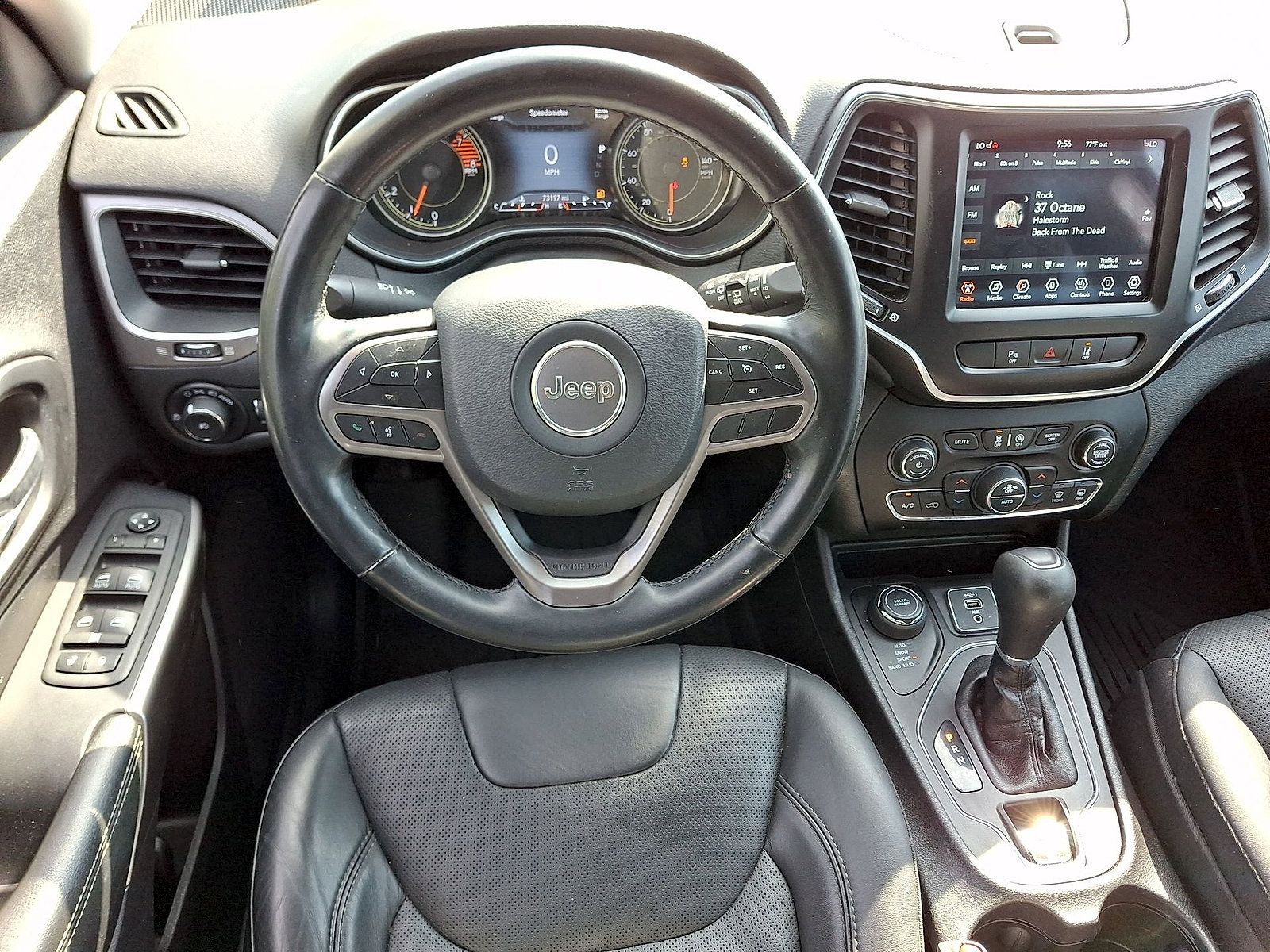 Used 2021 Jeep Cherokee Latitude Lux w/ Comfort/Convenience Group AWD/4WD image 21