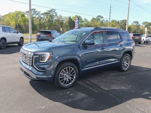 Used 2026 GMC Terrain Denali image 4