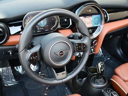 Used 2023 MINI Cooper S image 12