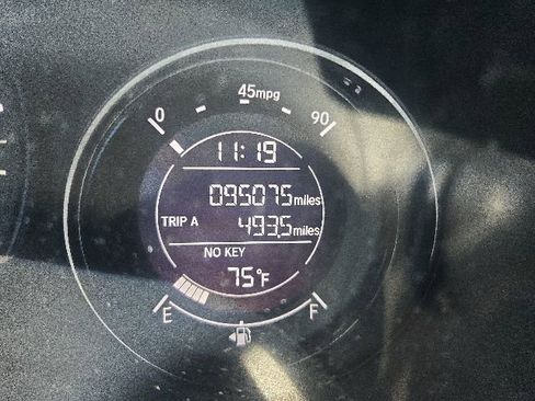 Used 2016 Honda HR-V EX image 9