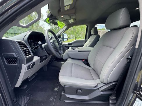 Used 2020 Ford F250 XL w/ STX Appearance Package AWD/4WD image 10