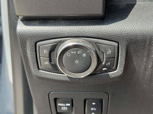 Used 2019 Ford F150 XLT w/ Equipment Group 302A Luxury AWD/4WD image 37