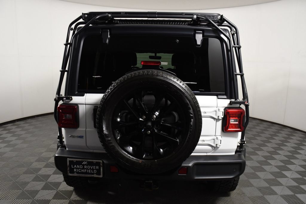 Used 2021 Jeep Wrangler Unlimited Sahara w/ Cold Weather Group AWD/4WD image 5