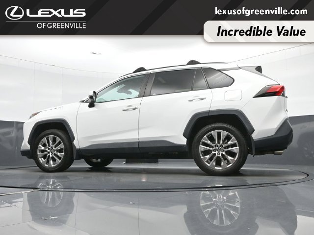 Used 2019 Toyota RAV4 XLE Premium w/ Cold Weather Package AWD/4WD image 44