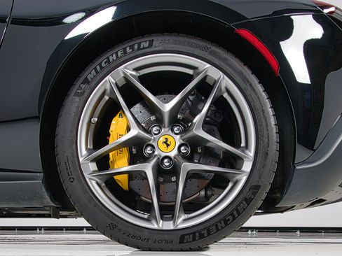 Certified 2021 Ferrari Roma RWD image 18